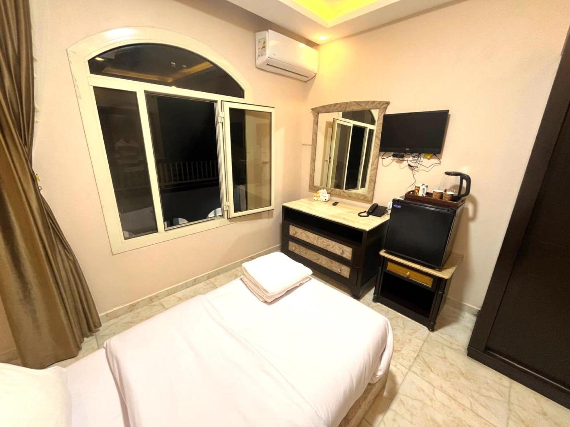 Nun Pyramids Hotel Kafrat al Jabal Luaran gambar