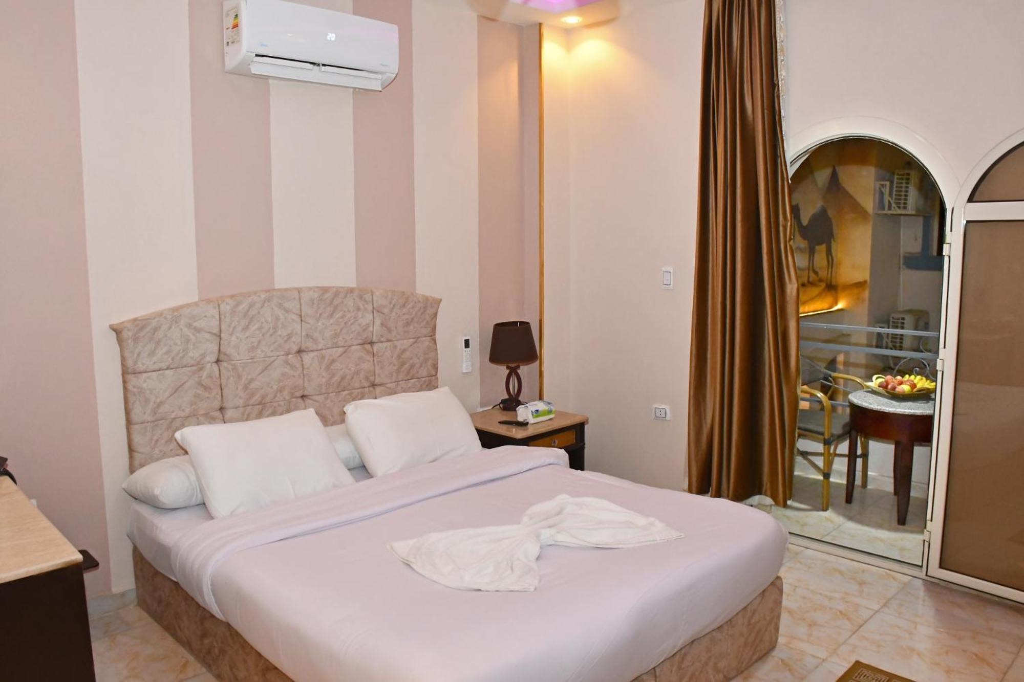 Nun Pyramids Hotel Kafrat al Jabal Luaran gambar